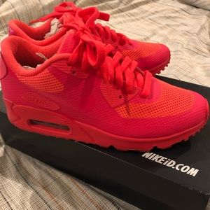 NIKEiD Women’s Airmaxes - GREAT condition!